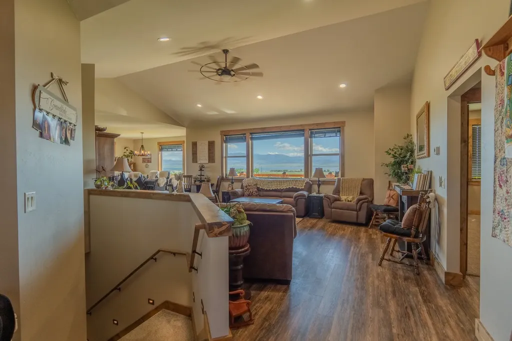 51 Whitehorse Road Townsend MT 59644