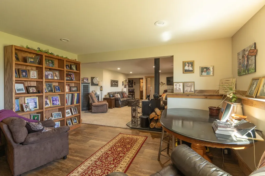 51 Whitehorse Road Townsend MT 59644