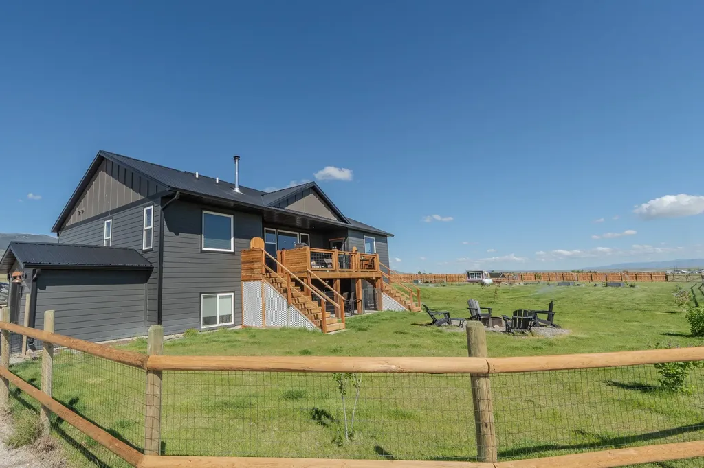 51 Whitehorse Road Townsend MT 59644