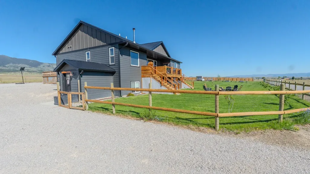 51 Whitehorse Road Townsend MT 59644