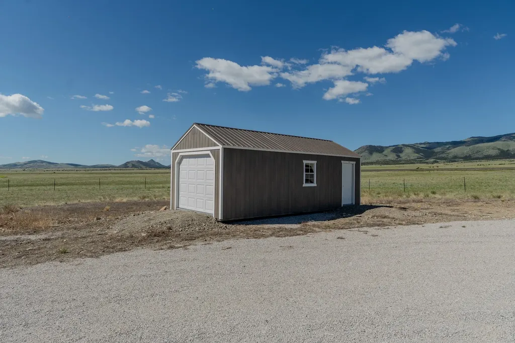 51 Whitehorse Road Townsend MT 59644