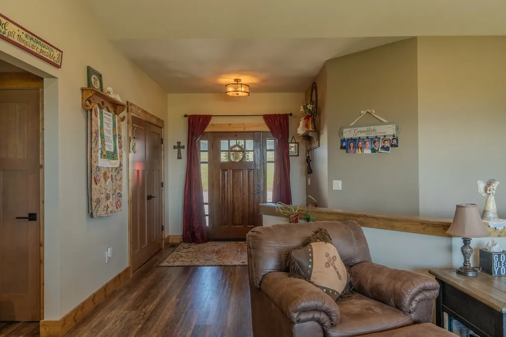 51 Whitehorse Road Townsend MT 59644