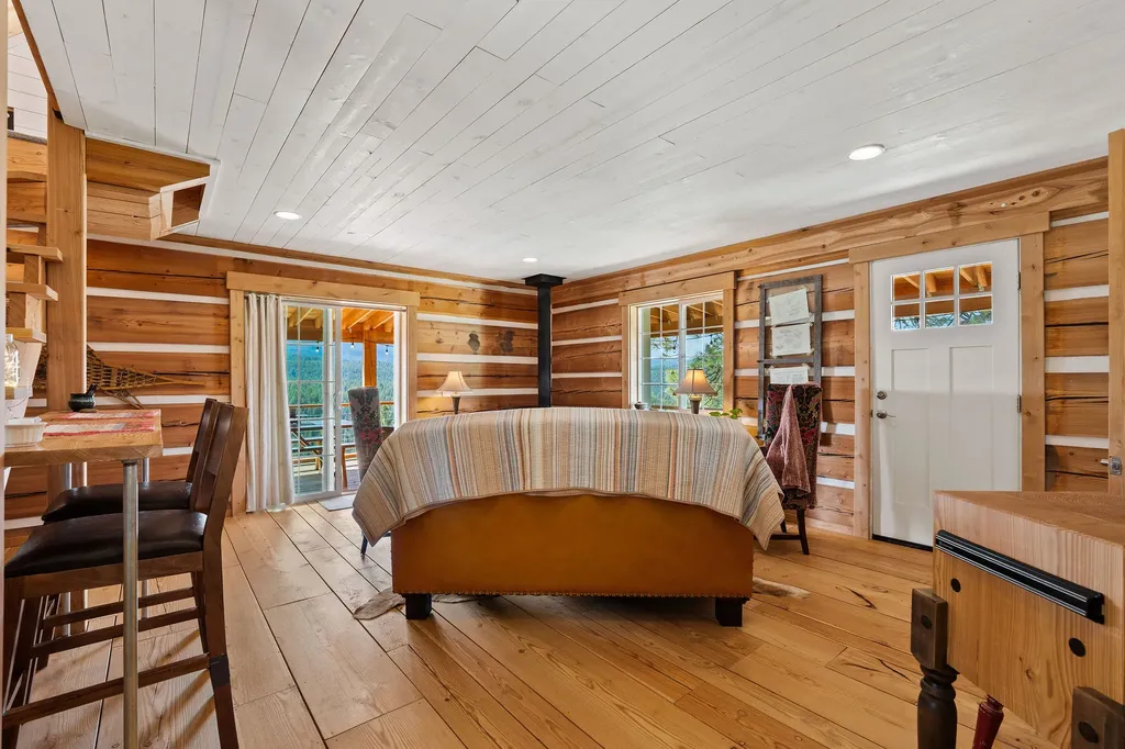 272 Summit Trail Eureka MT 59917