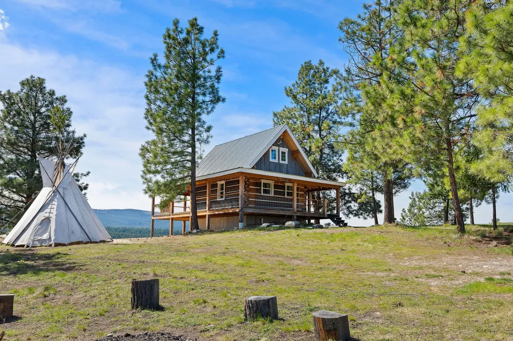 272 Summit Trail Eureka MT 59917