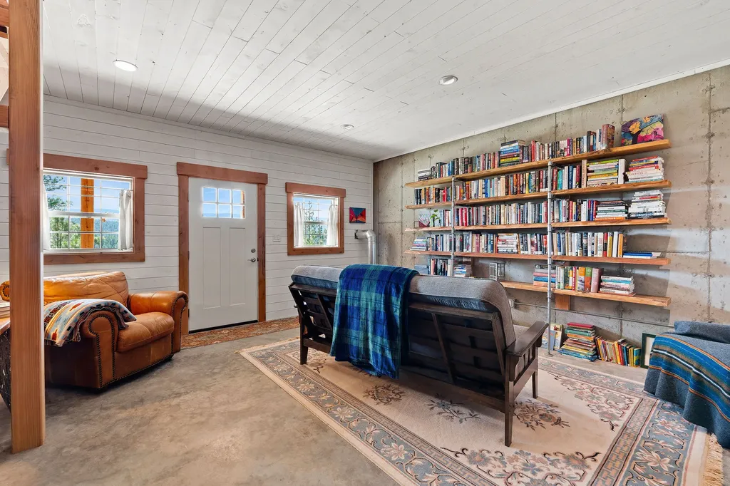 272 Summit Trail Eureka MT 59917