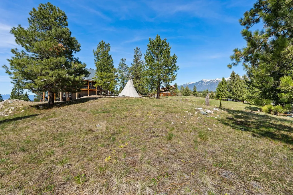272 Summit Trail Eureka MT 59917