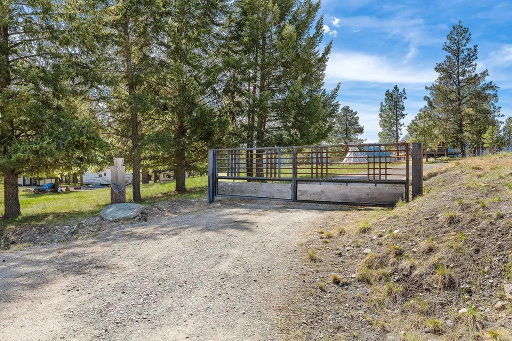 272 Summit Trail Eureka MT 59917