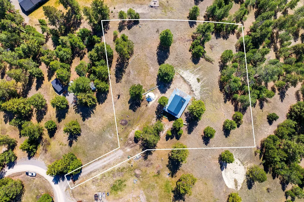 272 Summit Trail Eureka MT 59917