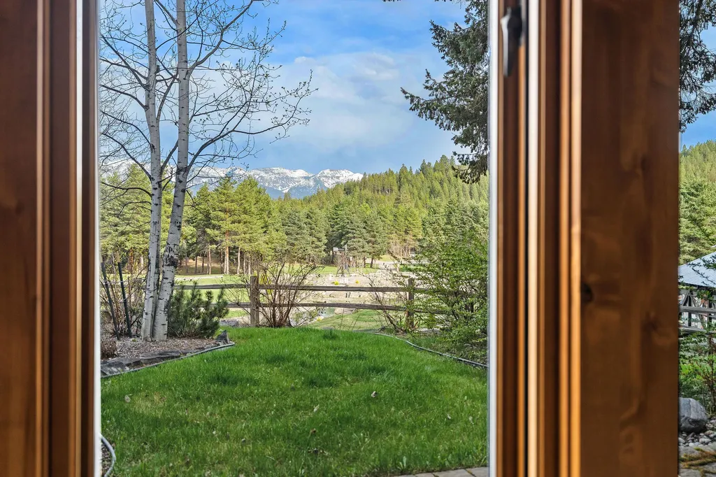 310 Rocky Woods Lane Bigfork MT 59911