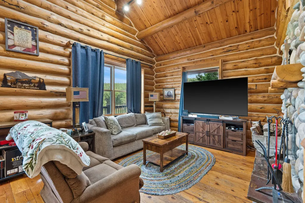 310 Rocky Woods Lane Bigfork MT 59911