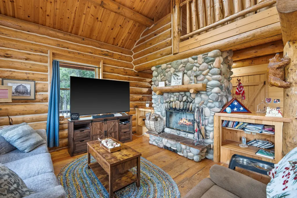 310 Rocky Woods Lane Bigfork MT 59911
