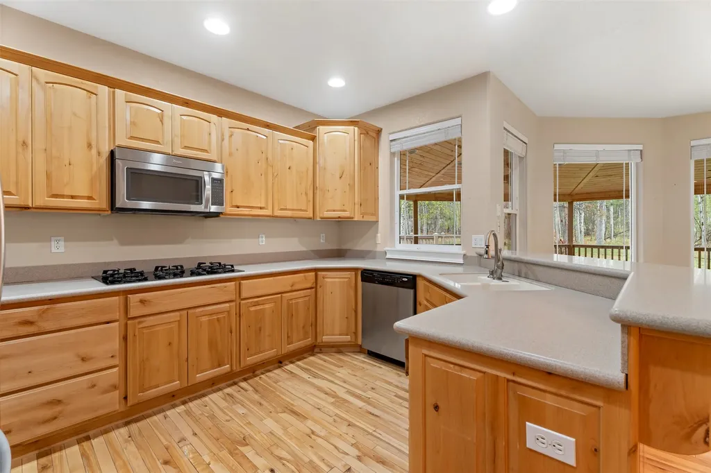 565 Chickadee Lane Victor MT 59875