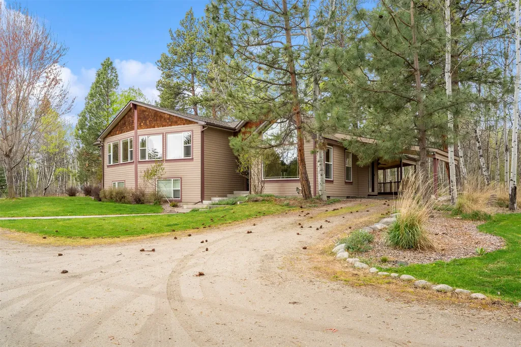 565 Chickadee Lane Victor MT 59875