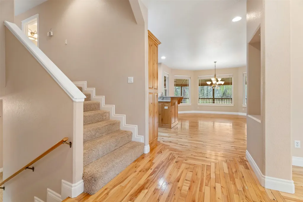 565 Chickadee Lane Victor MT 59875