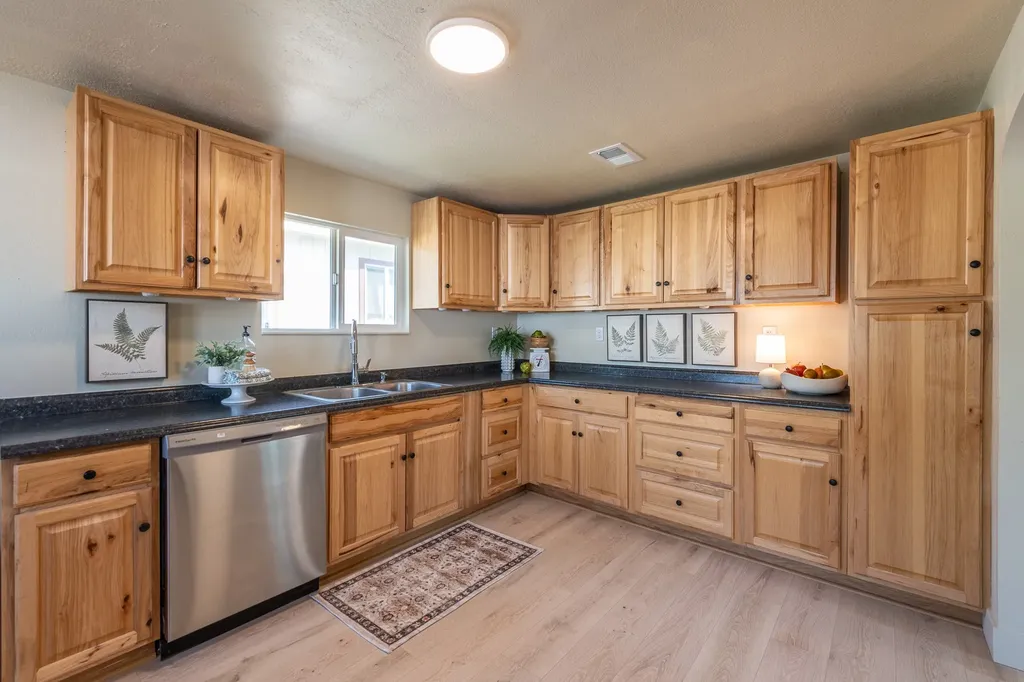 644 9th Avenue W Kalispell MT 59901
