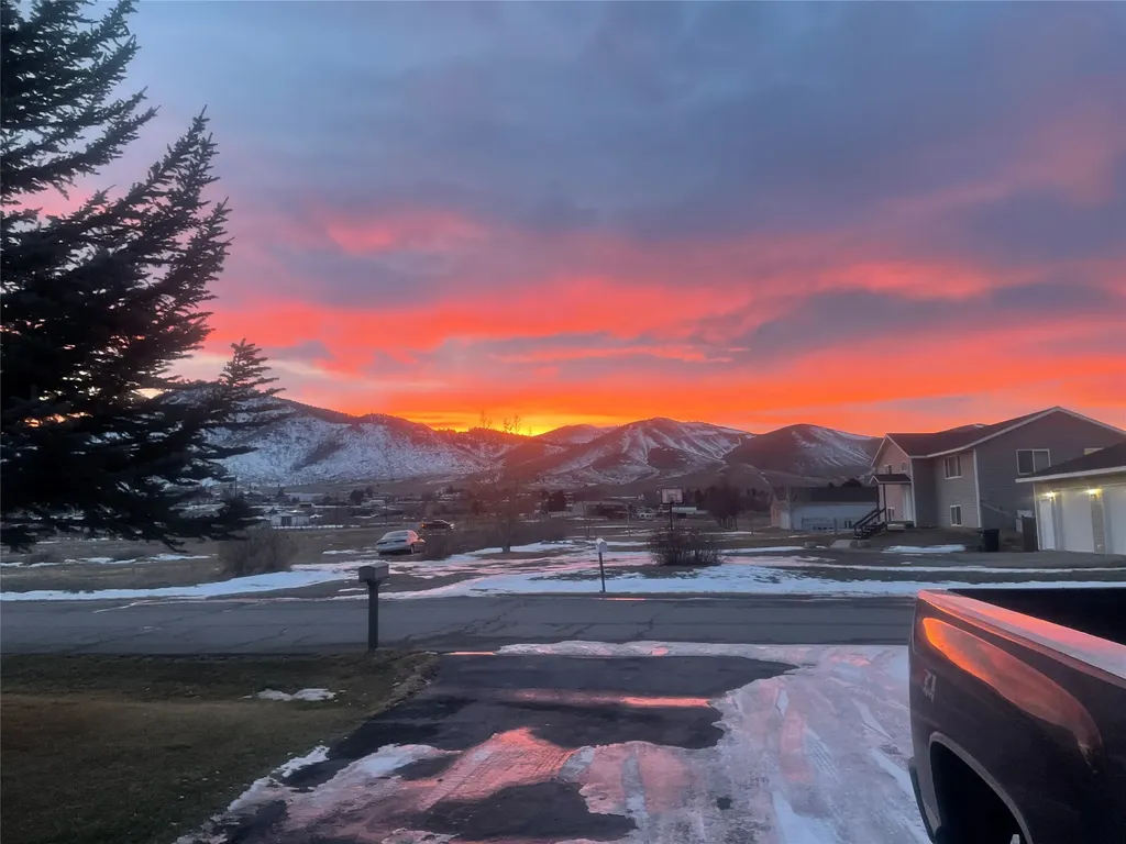 7105 Rosemary Drive Helena MT 59602