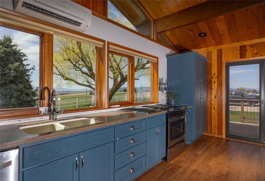 35453 Ford Road Polson MT 59860