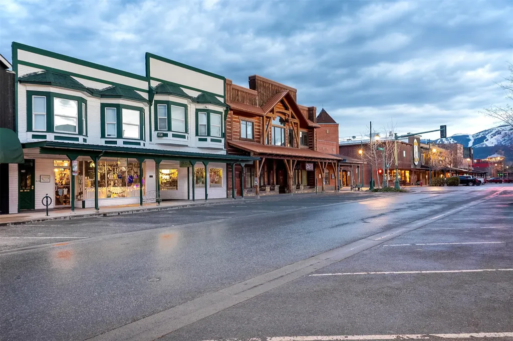 214, 216, 218 Central Avenue Whitefish MT 59937