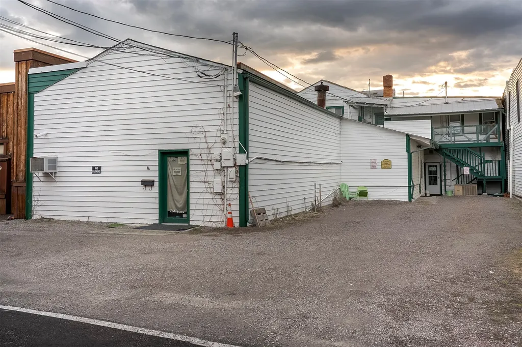 214, 216, 218 Central Avenue Whitefish MT 59937