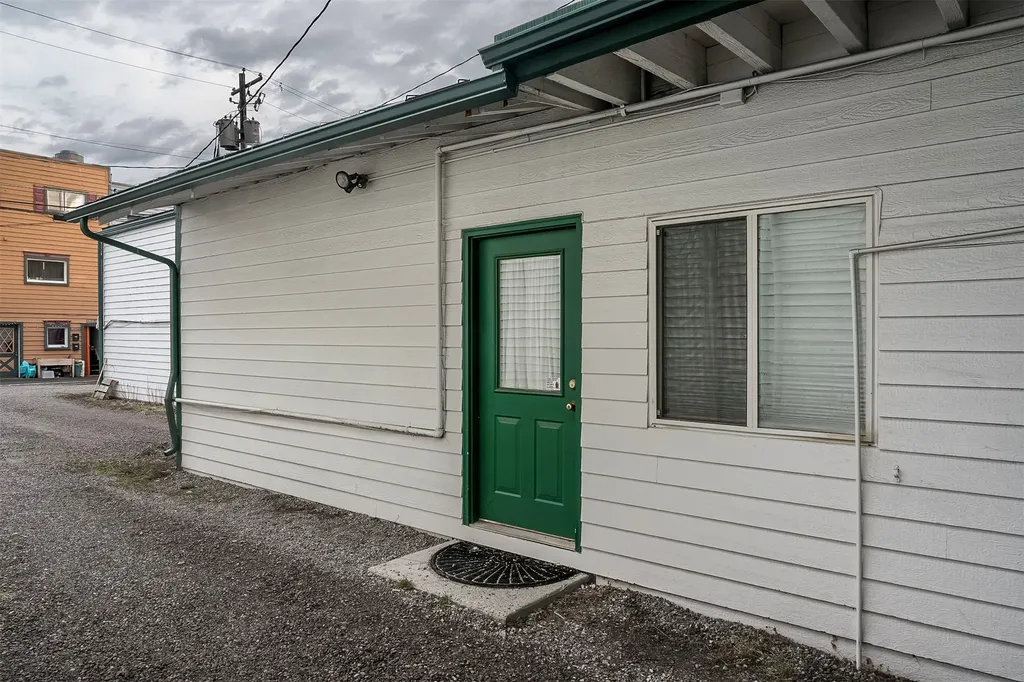 214, 216, 218 Central Avenue Whitefish MT 59937