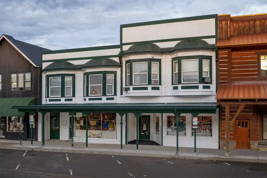 214, 216, 218 Central Avenue Whitefish MT 59937