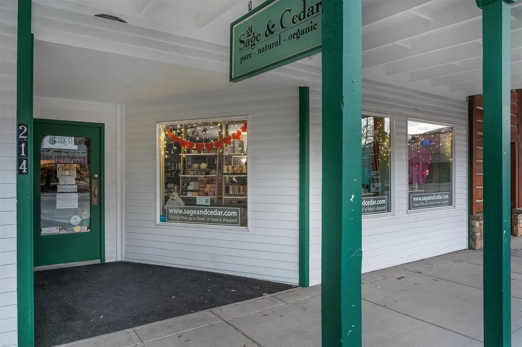 214, 216, 218 Central Avenue Whitefish MT 59937