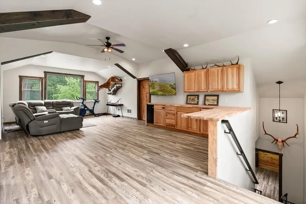 15650 Ruby Ray Lane Huson MT 59846