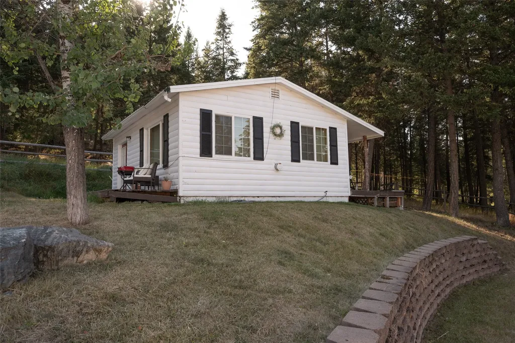 1115 Rogers Lake Road Kila MT 59920