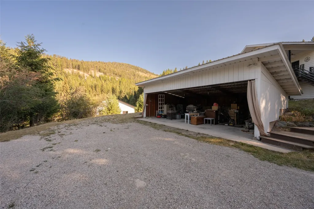 1115 Rogers Lake Road Kila MT 59920