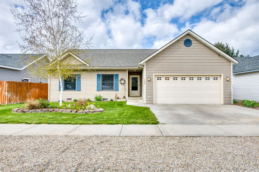 126 Thomas Street Hamilton MT 59840