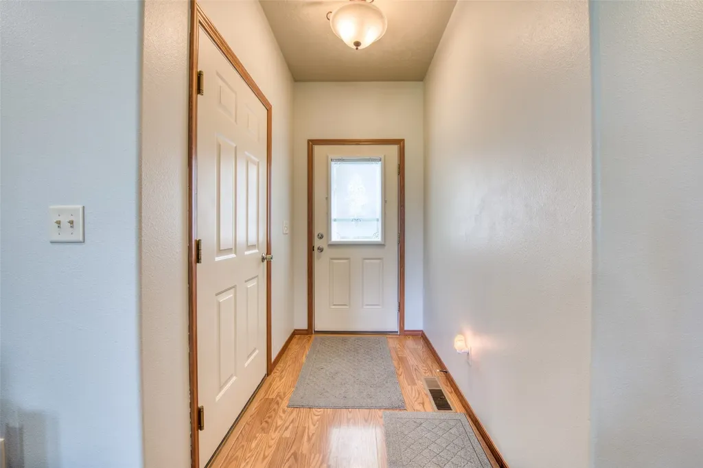126 Thomas Street Hamilton MT 59840