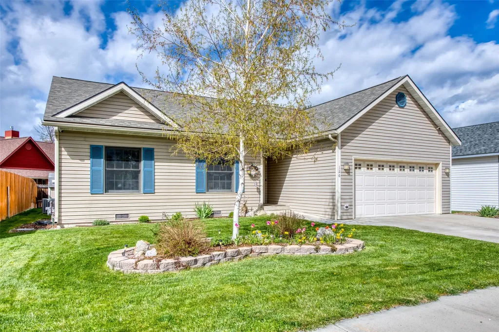 126 Thomas Street Hamilton MT 59840