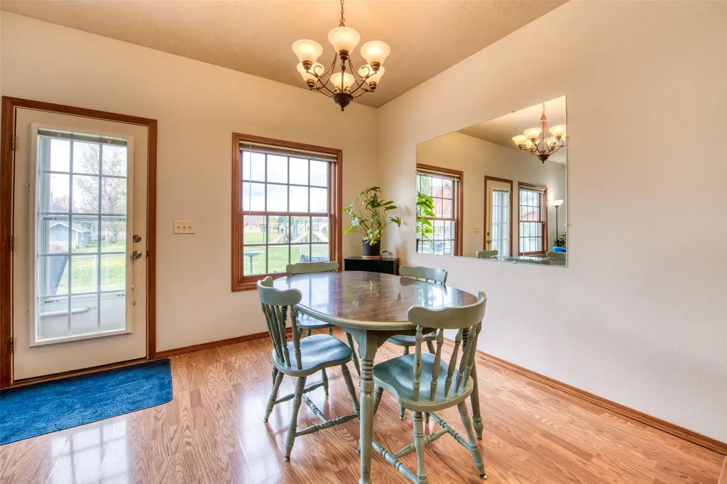 126 Thomas Street Hamilton MT 59840