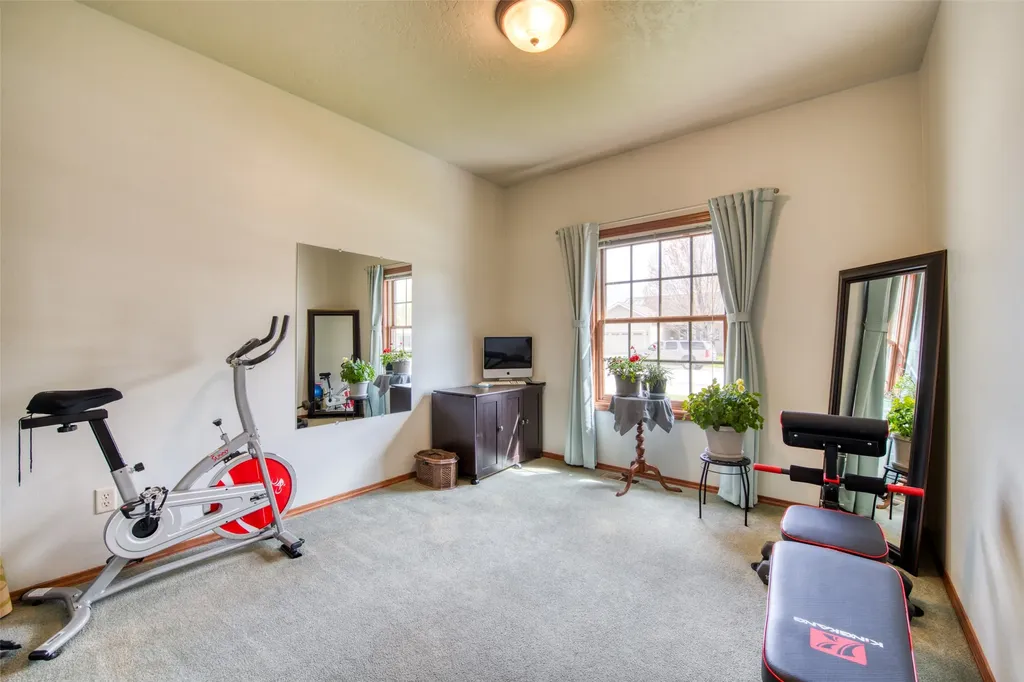 126 Thomas Street Hamilton MT 59840
