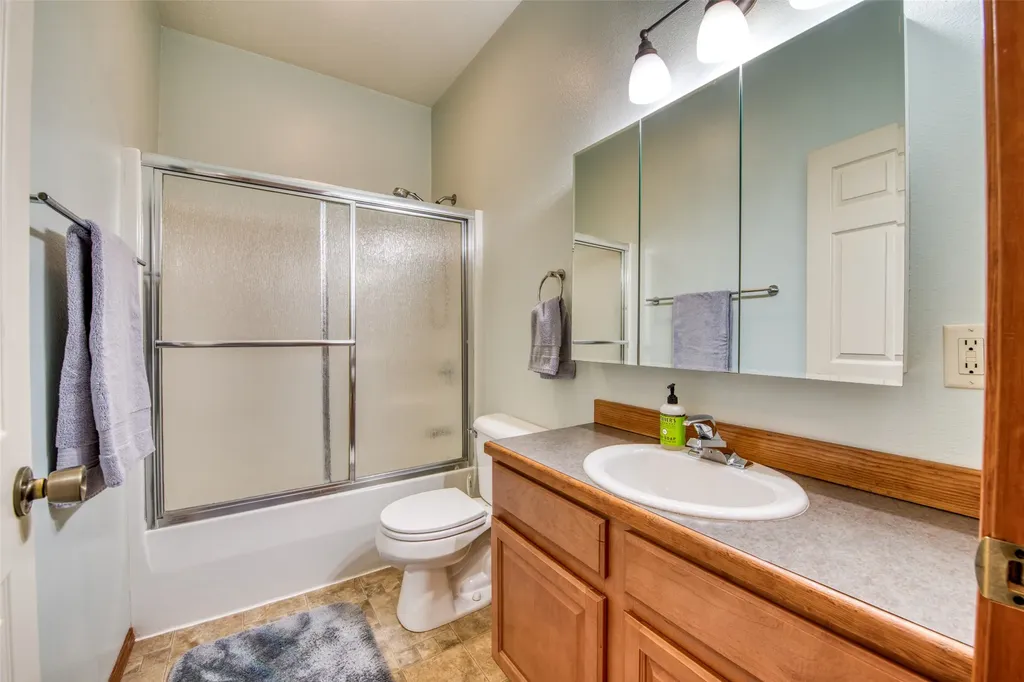126 Thomas Street Hamilton MT 59840