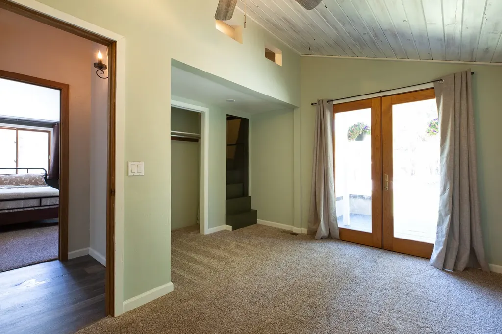 6400 Boondock Lane Clinton MT 59825