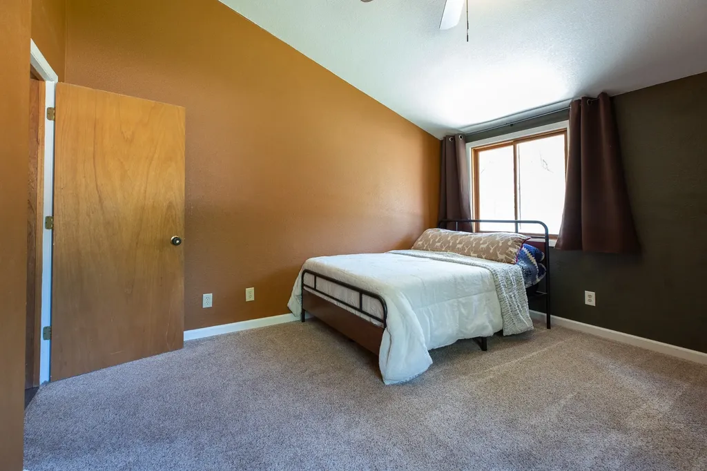 6400 Boondock Lane Clinton MT 59825
