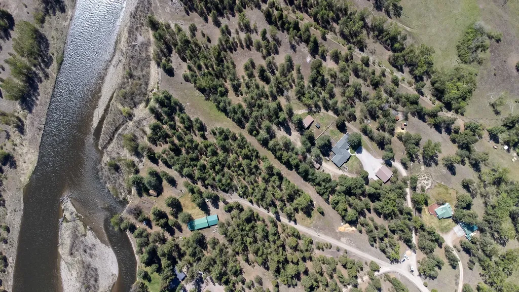 6400 Boondock Lane Clinton MT 59825