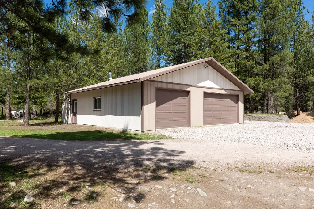 6400 Boondock Lane Clinton MT 59825
