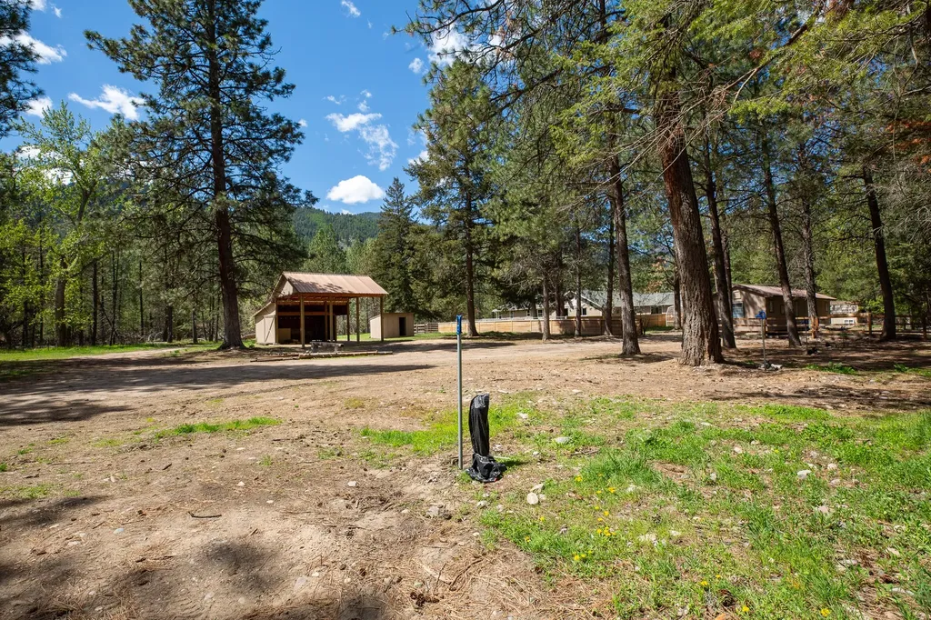6400 Boondock Lane Clinton MT 59825