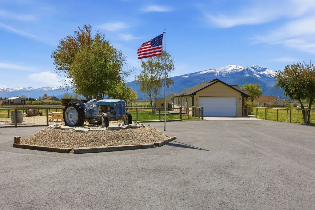 4318 Leonard Lane Stevensville MT 59870
