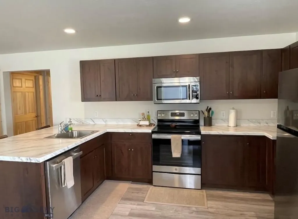 305 Spring Street Gardiner MT 59030