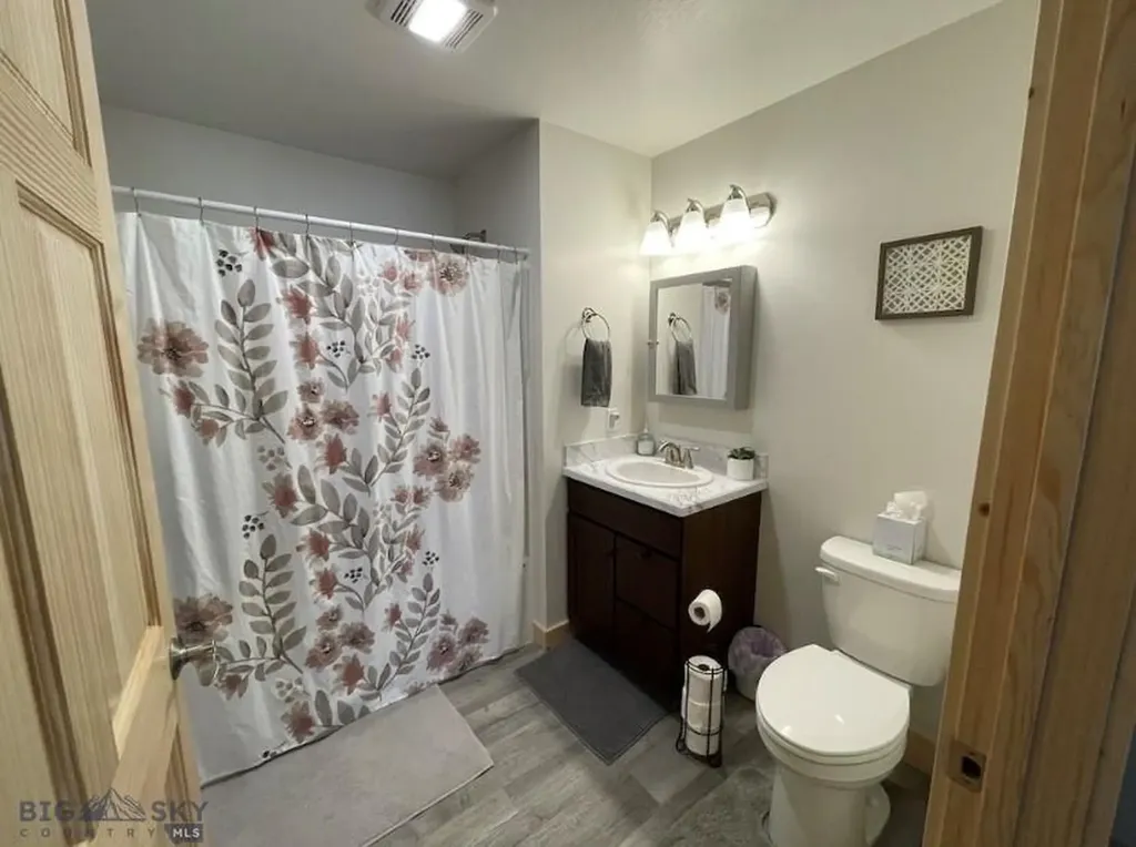 305 Spring Street Gardiner MT 59030
