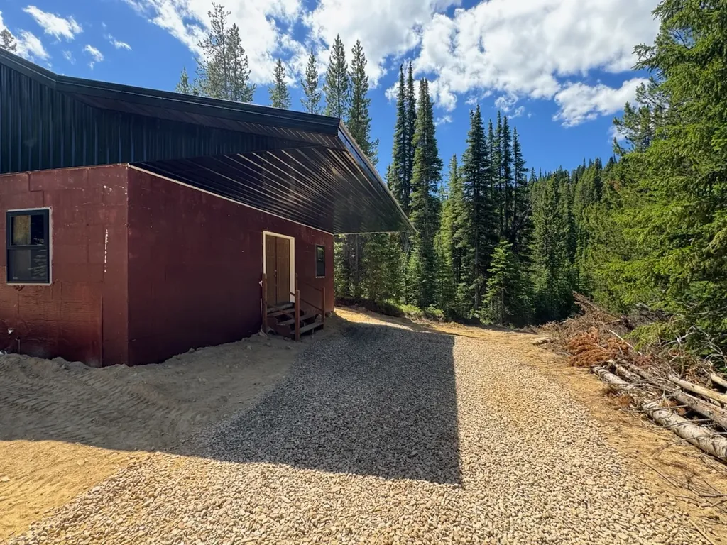 7524 Lower Telegraph Creek Road Elliston MT 59728