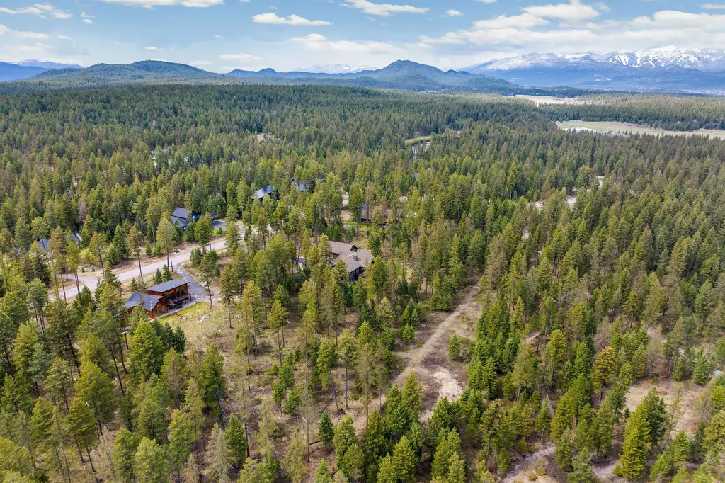 1157 Whitefish Village Drive Whitefish MT 59937