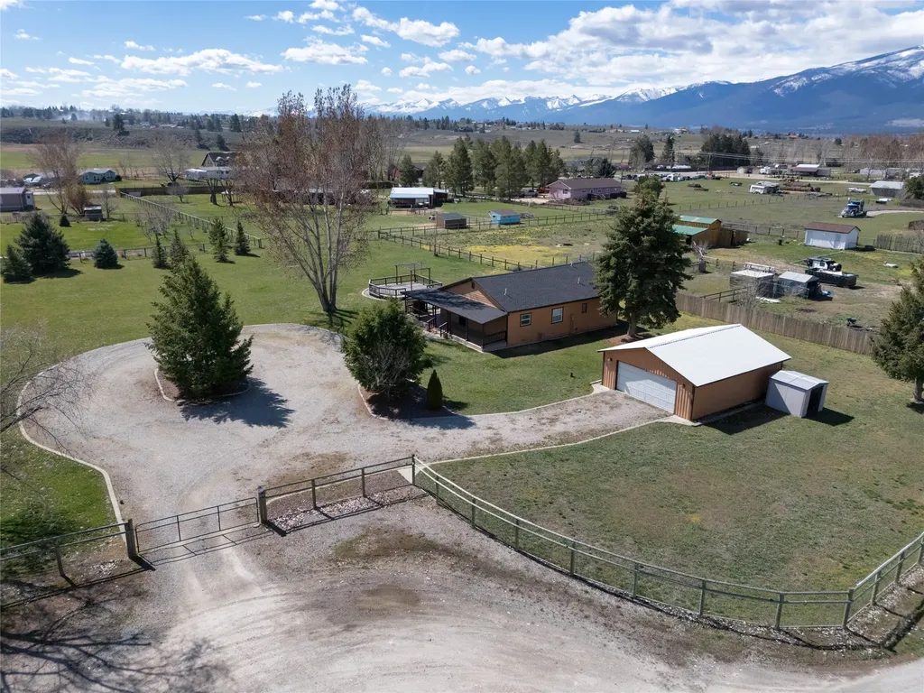 627 Folly Lane Stevensville MT 59870