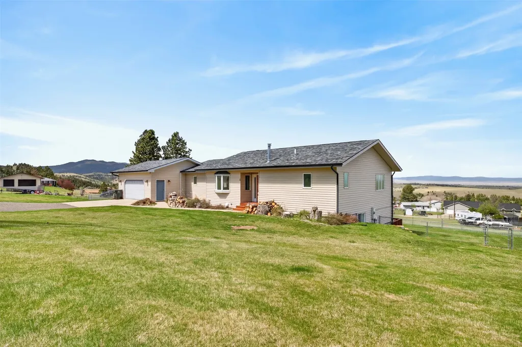 6 Saddle Mountain Drive Clancy MT 59634