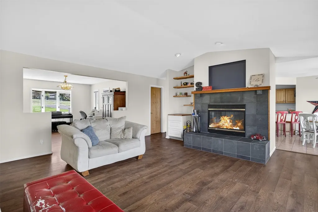 6 Saddle Mountain Drive Clancy MT 59634