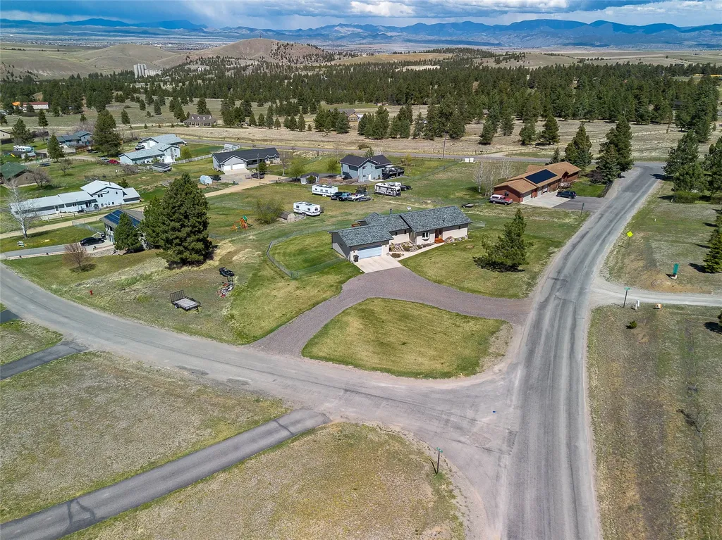 6 Saddle Mountain Drive Clancy MT 59634