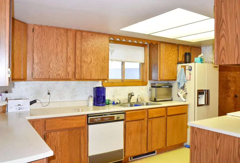 40265 Apple Road Polson MT 59860